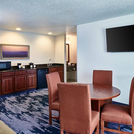 Fairfield Inn & Suites Detroit Livonia Eksteriør billede