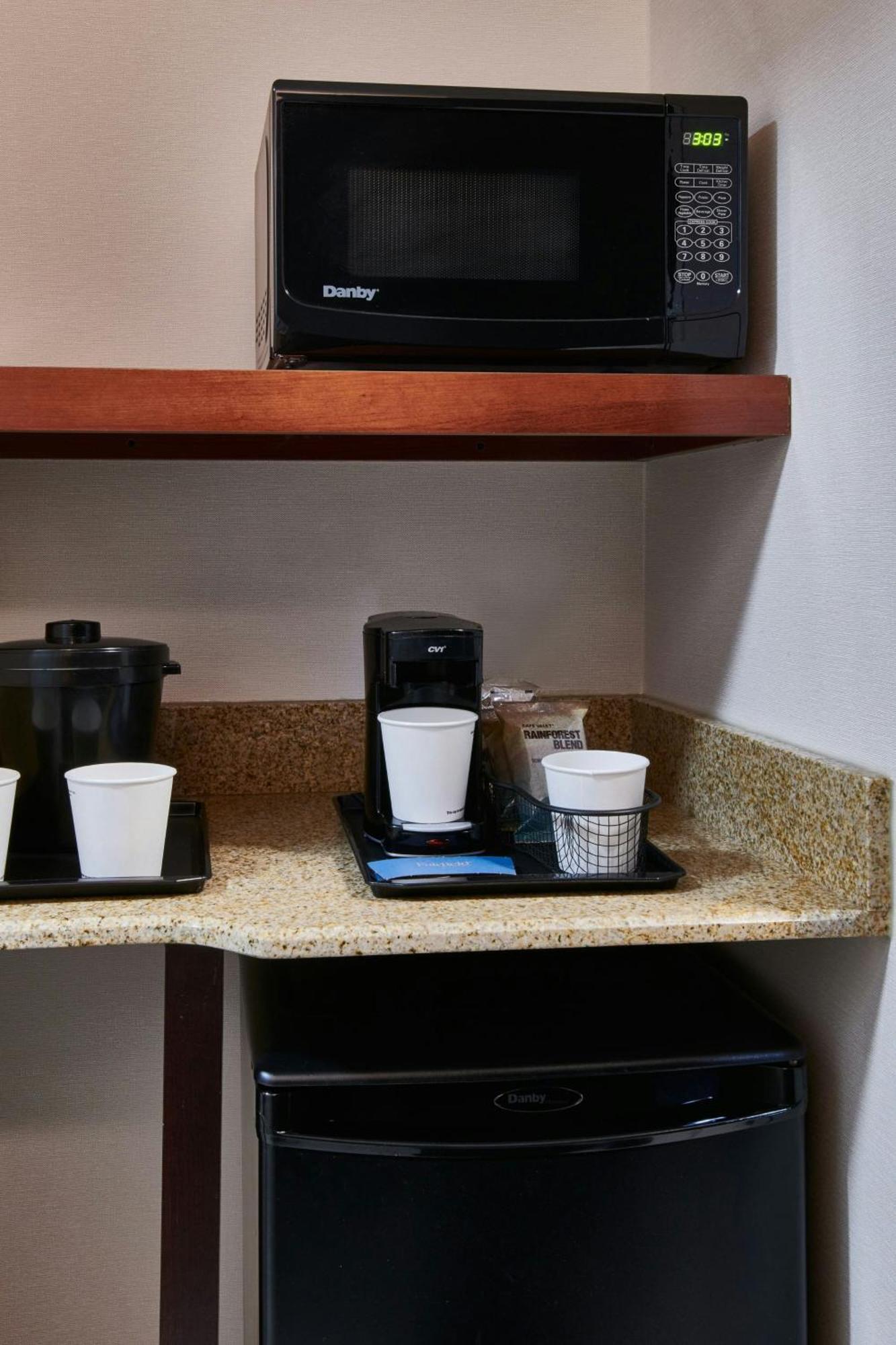 Fairfield Inn & Suites Detroit Livonia Eksteriør billede