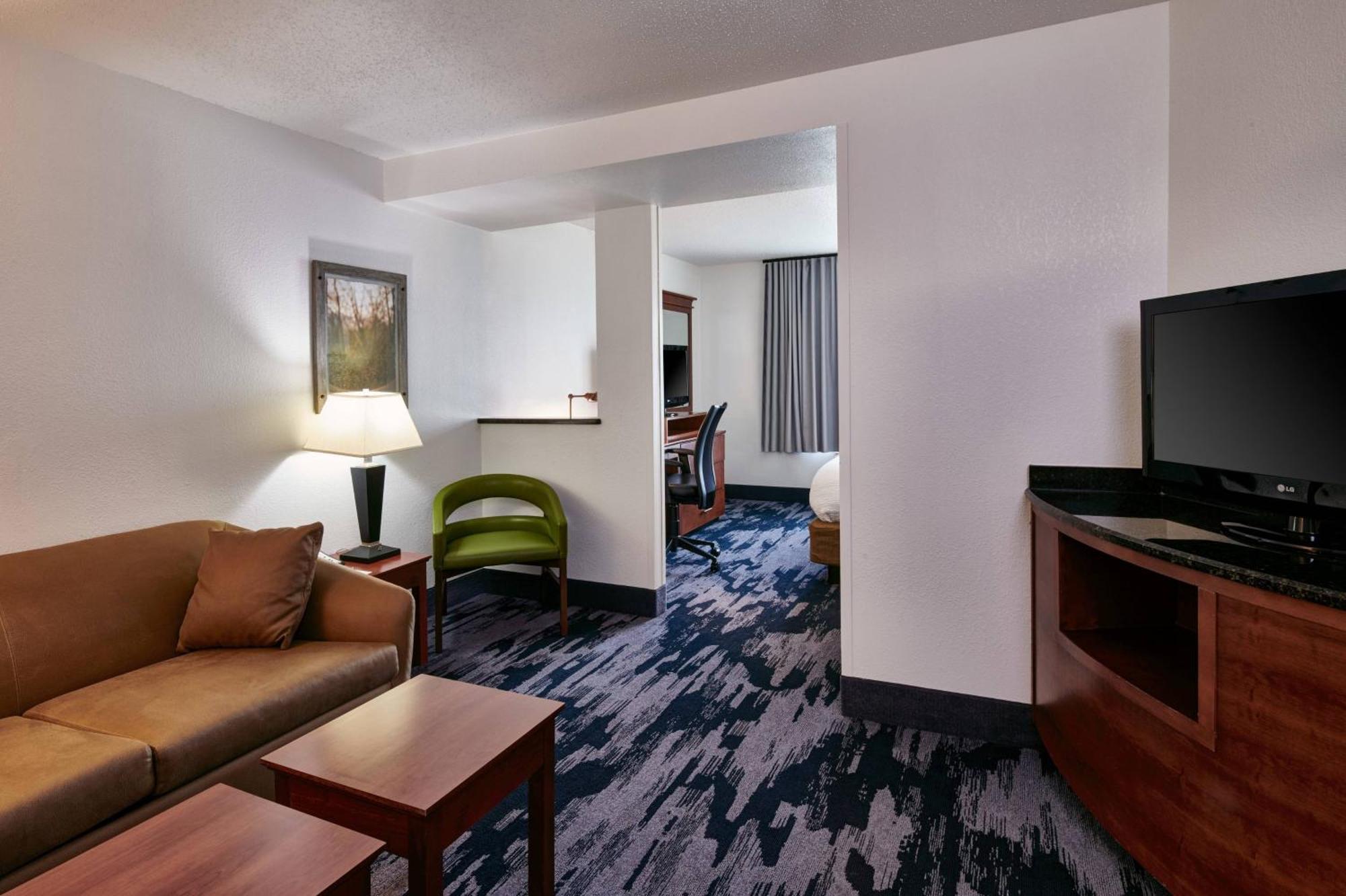 Fairfield Inn & Suites Detroit Livonia Eksteriør billede