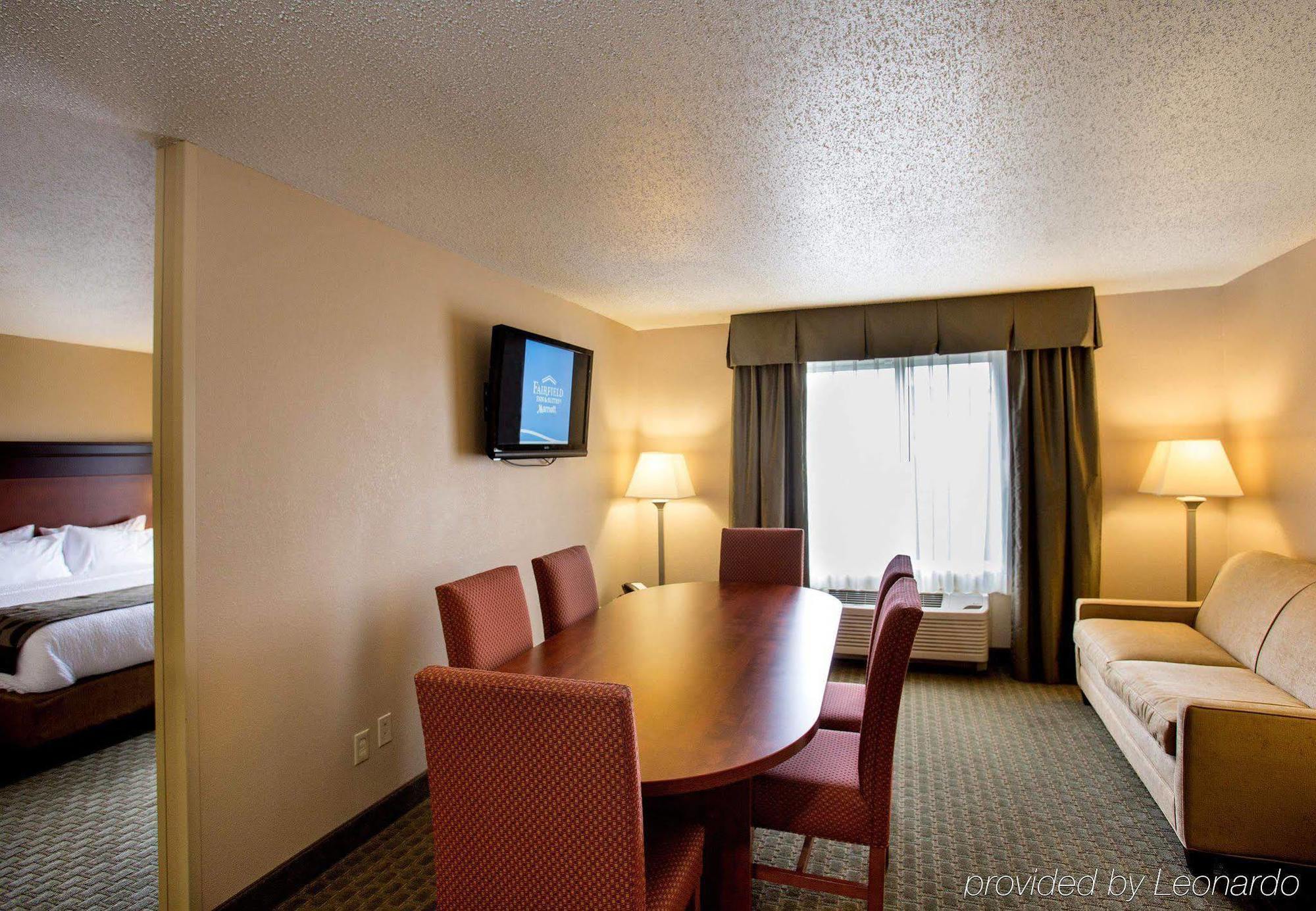 Fairfield Inn & Suites Detroit Livonia Eksteriør billede